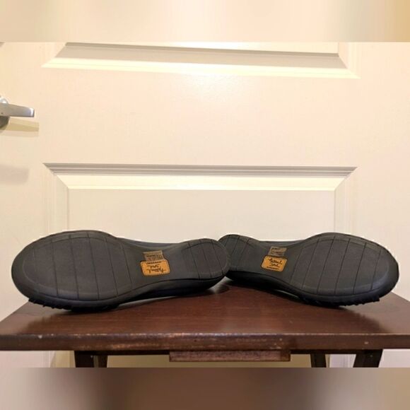 EUC Natural Soul 10M Navy Blue Faux Leather Ballet Flats - Picture 3 of 8